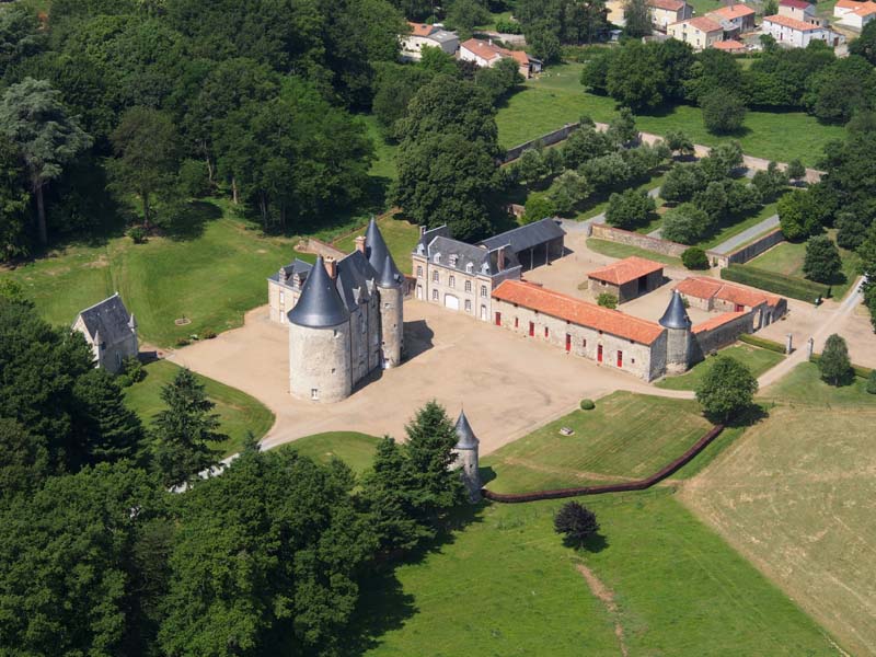Château du Fief Milon_85510 LE BOUPERE_2